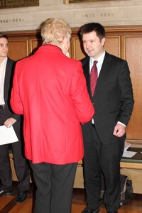 Auszeichnung des Arbeitskreises Klima im Kaisersaal des Frankfurter Römer durch die Vizepräsidentin der deutschen UNESCO-Kommission
